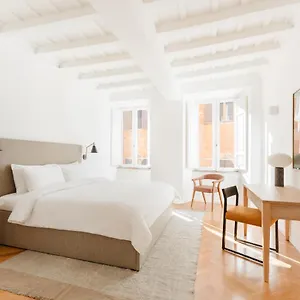 Hotel apartamentowy Sonder Palazzo Taverna, Rzym